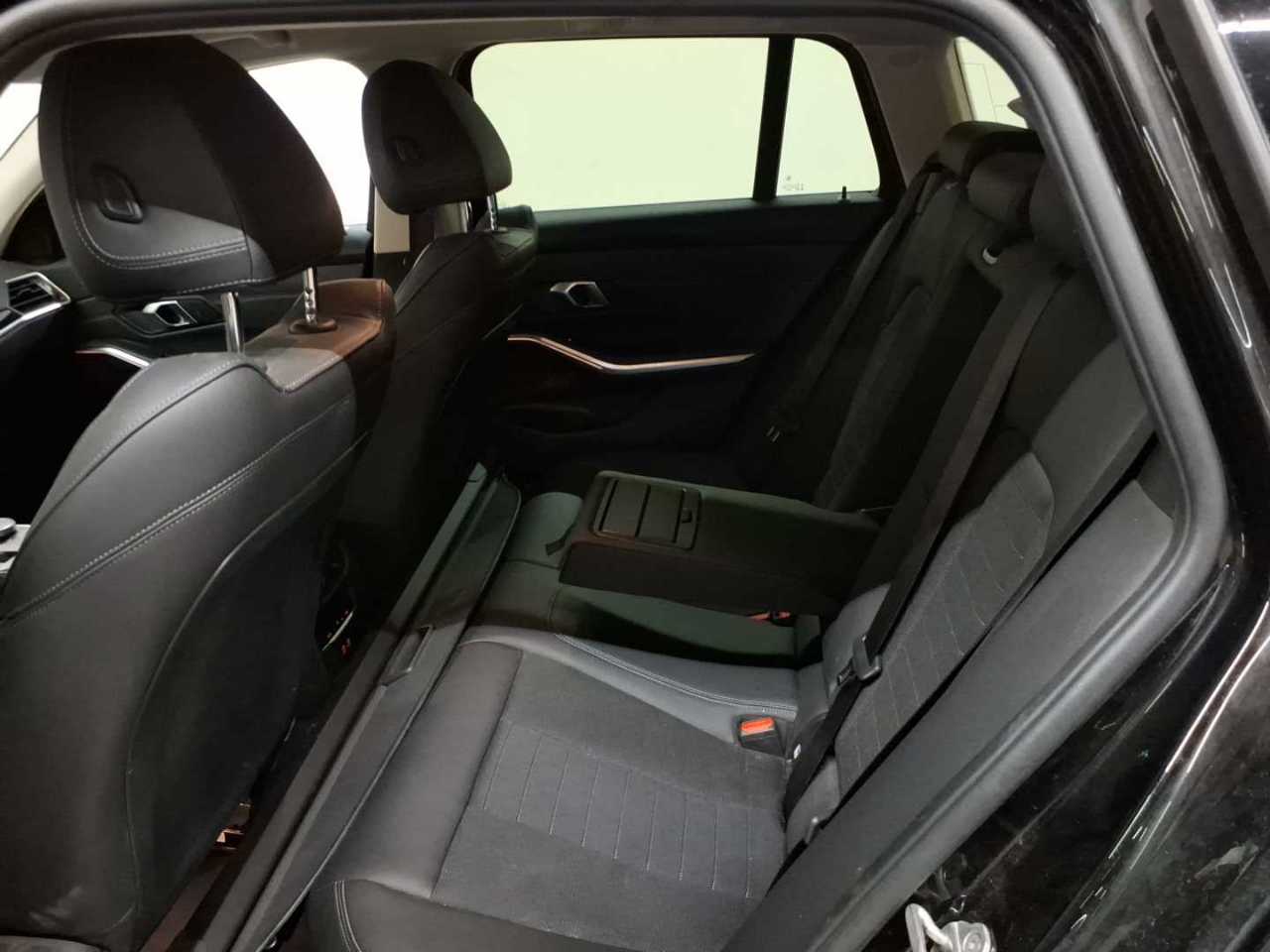 BMW 318d Touring Aut. 13