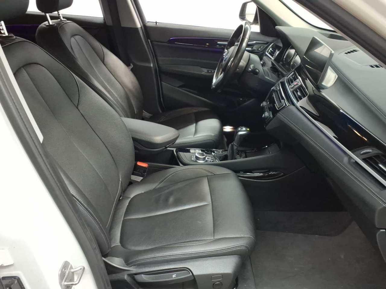 BMW X1 xDrive25e xLine 8