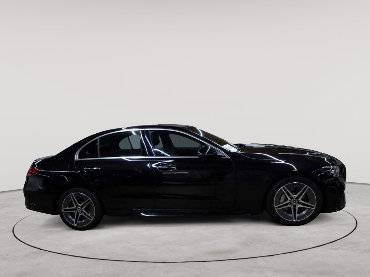 Mercedes-Benz C 300 4Matic 9G-TRONIC AMG Line 3