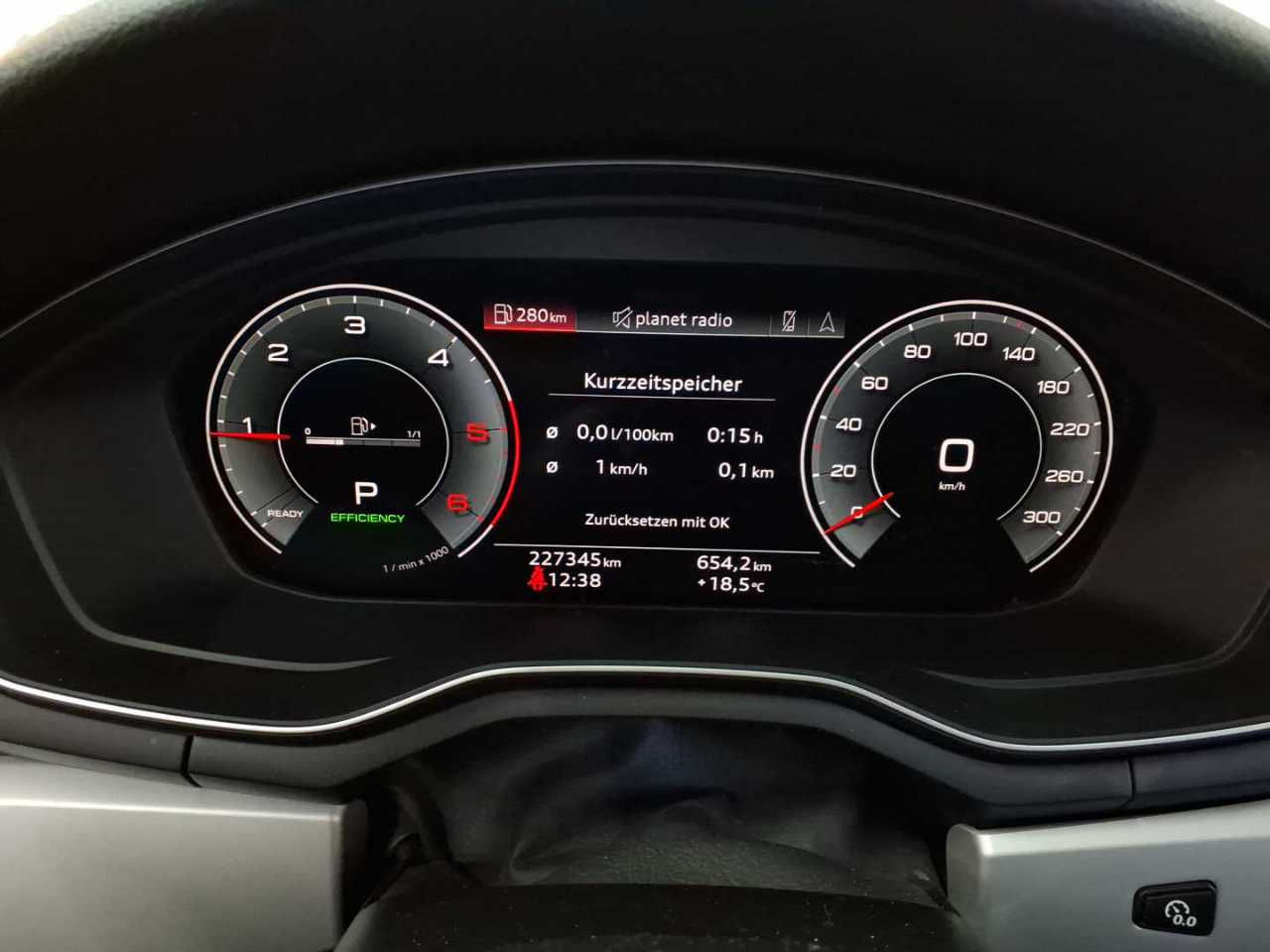 Audi A4 Avant 40 TDI quattro S tronic advanced 11