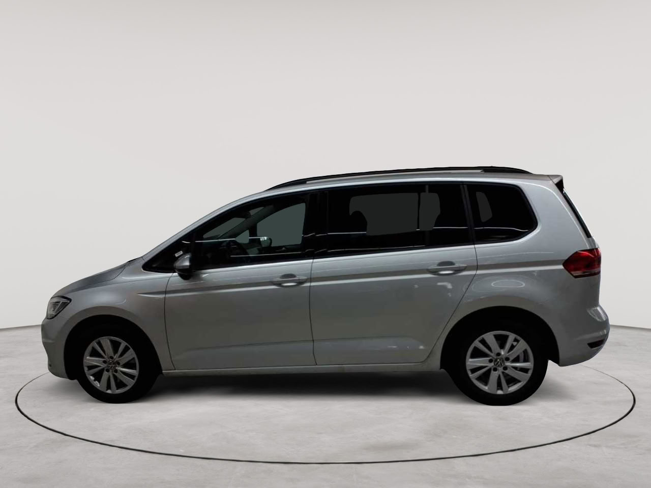 Volkswagen Touran 2.0 TDI SCR Comfortline 6