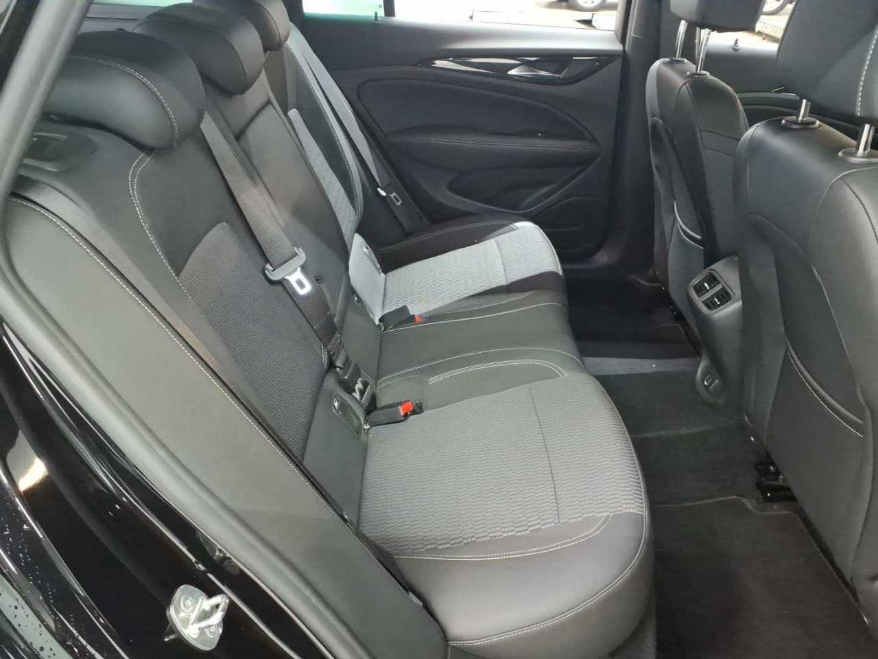 Opel Insignia Sports Tourer 2.0 Diesel Business 14