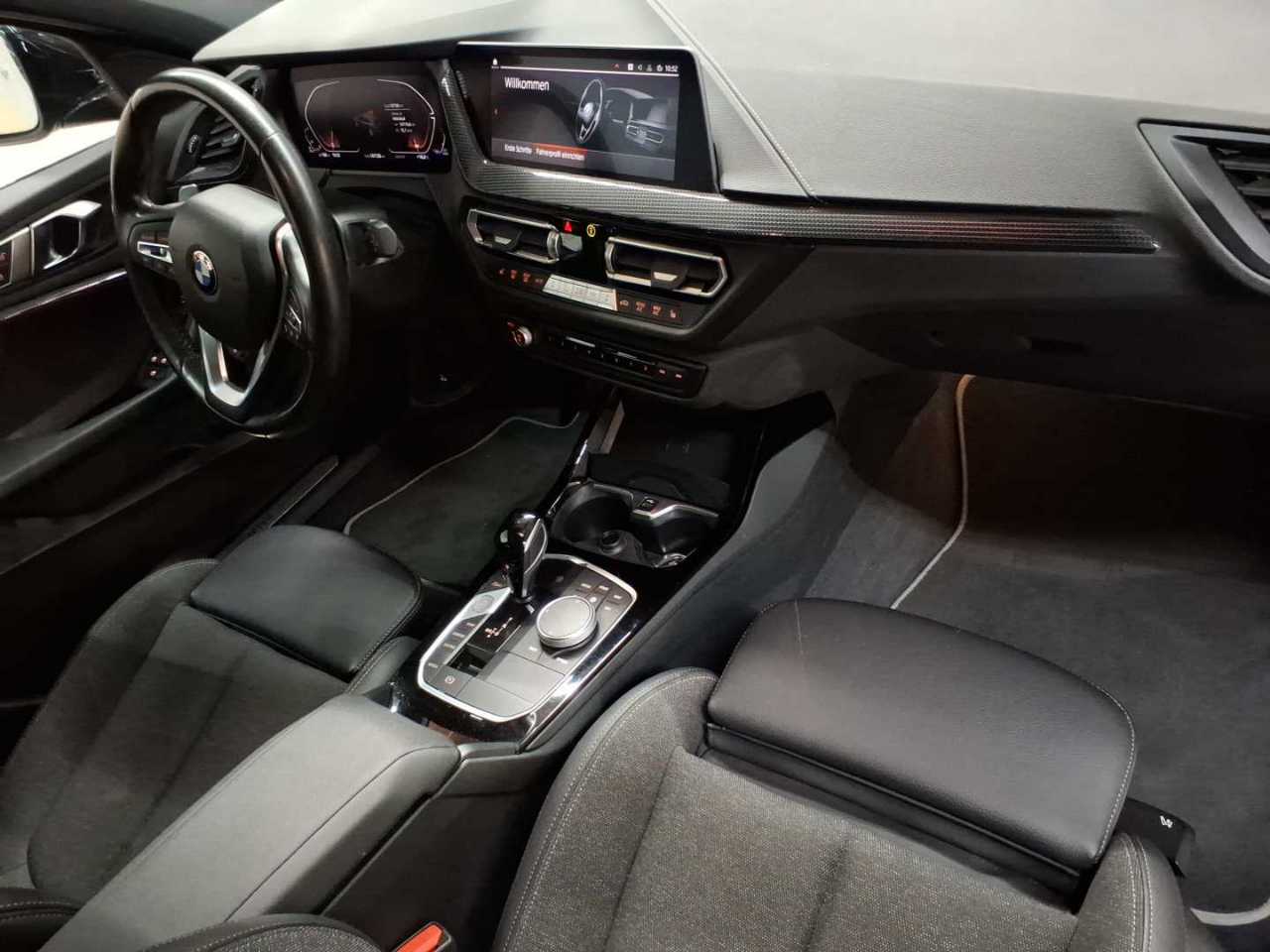 BMW 120d Aut. Sport Line 9