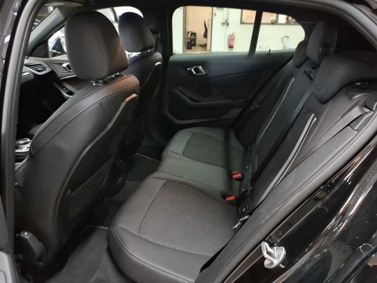 BMW 120d Aut. Sport Line 13