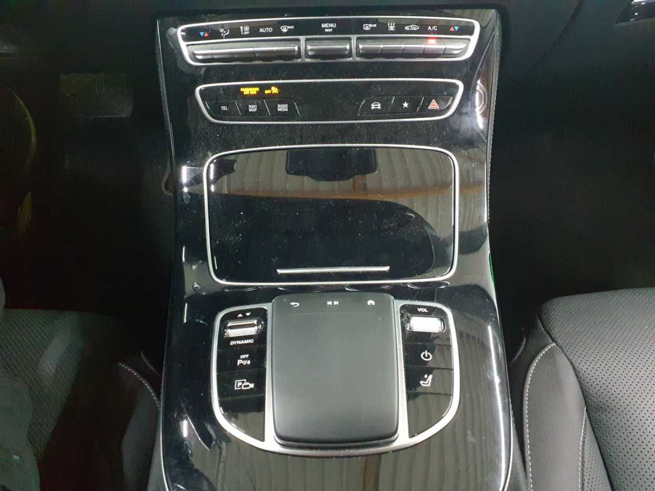 Mercedes-Benz E 300 de 4Matic T 9G-TRONIC Avantgarde 10