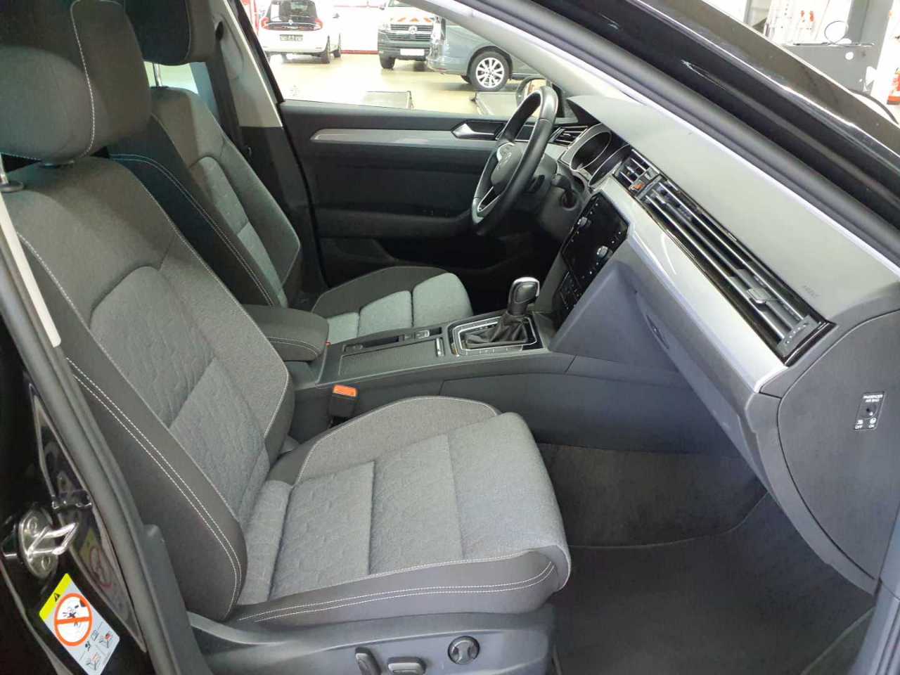 Volkswagen Passat Variant 2.0 TDI SCR DSG Business 7