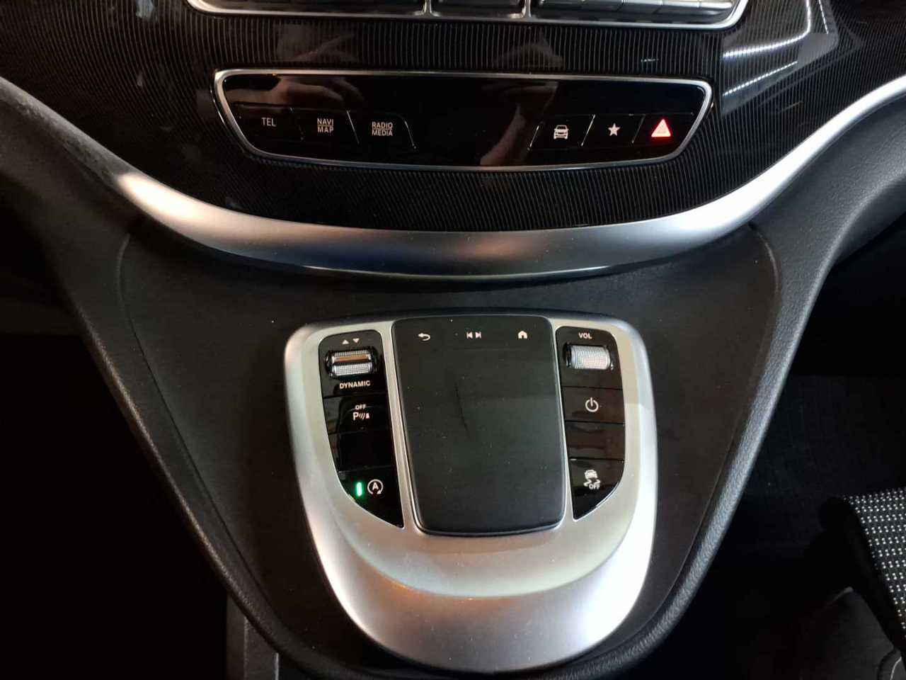 Mercedes-Benz V 220 d lang 4Matic 9G-TRONIC Edition 10