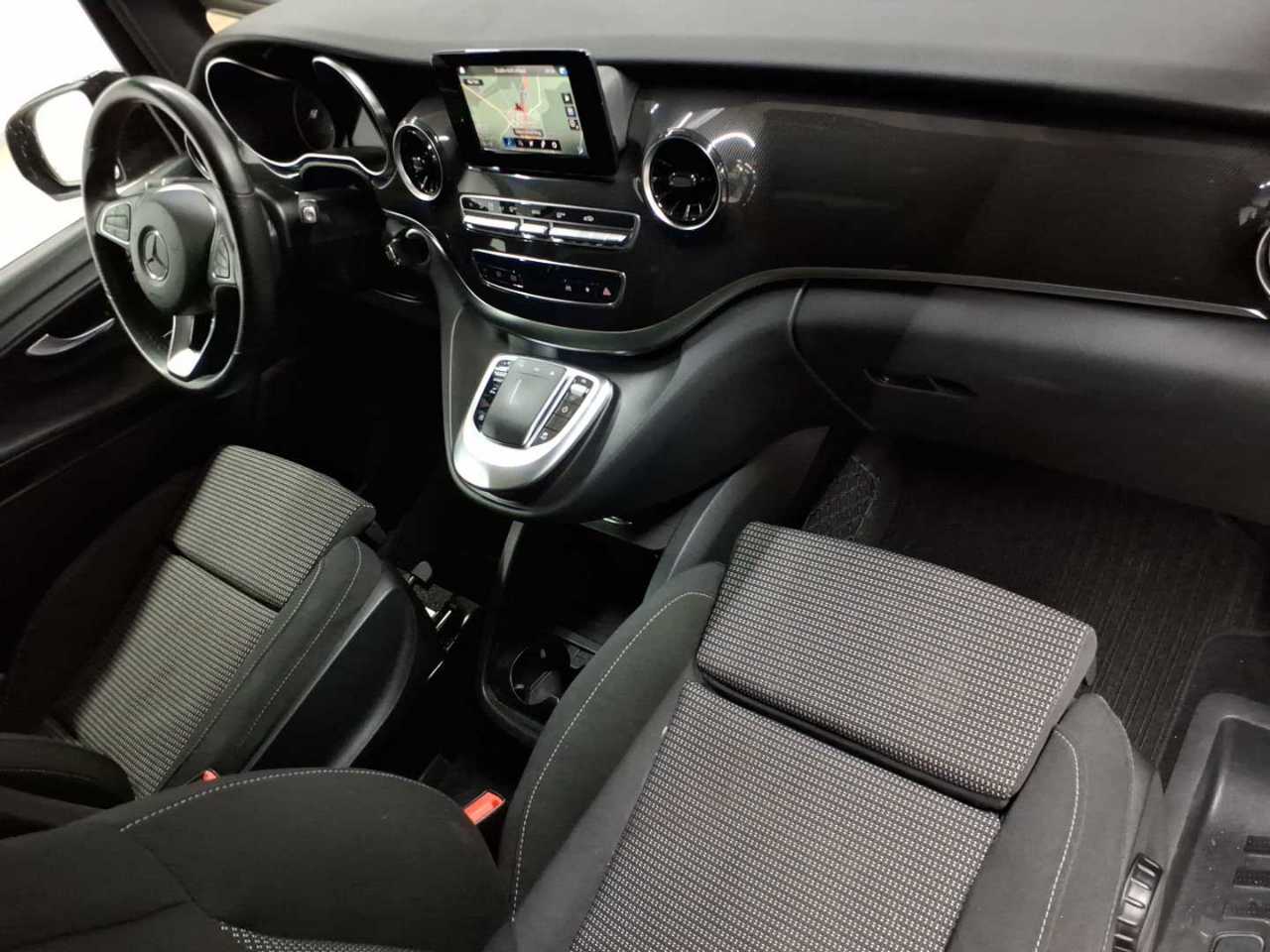 Mercedes-Benz V 220 d lang 4Matic 9G-TRONIC Edition 9