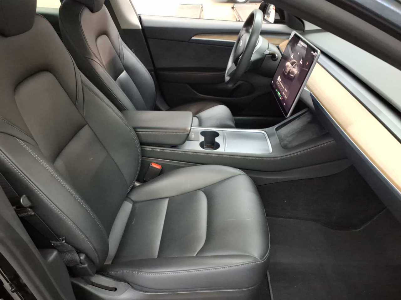 Tesla Model 3 Langstreckenbatt. Allradantrieb Dual Motor 8