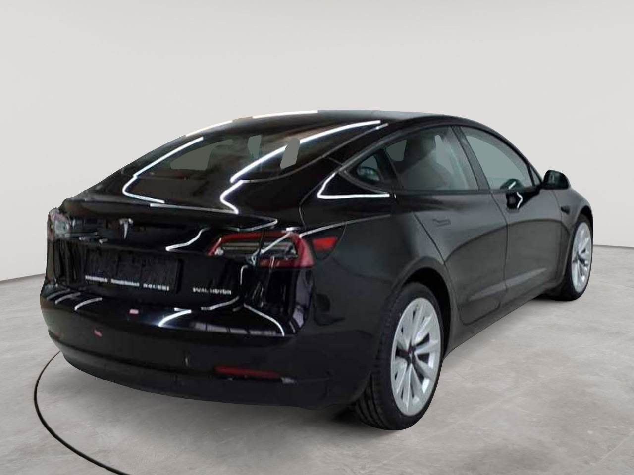 Tesla Model 3 Langstreckenbatt. Allradantrieb Dual Motor 4