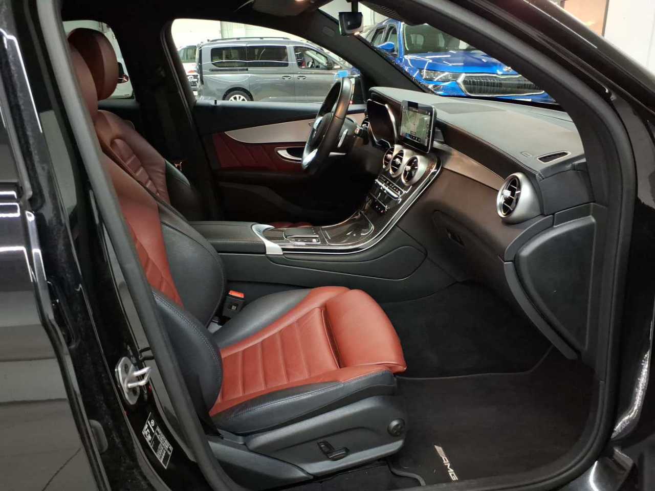 Mercedes-Benz GLC-Coupe 300 d 4Matic 9G-TRONIC AMG Line 8