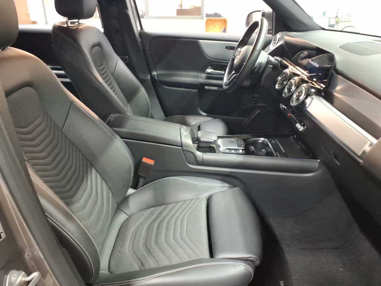 Mercedes-Benz GLB 200 d 8G-DCT Style 8