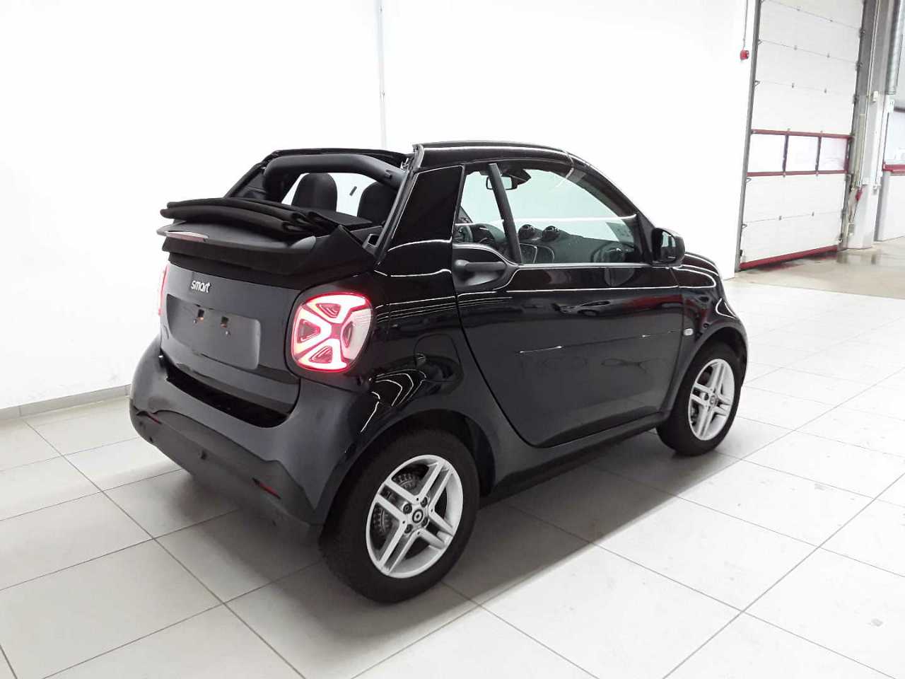 smart fortwo cabrio EQ passion 16