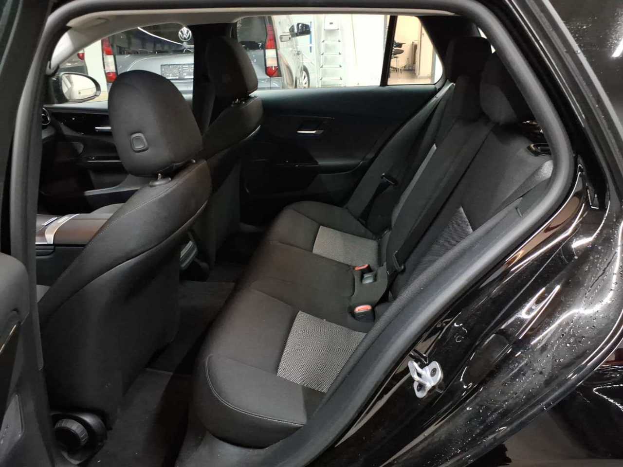Mercedes-Benz C 180 T 9G-TRONIC 13