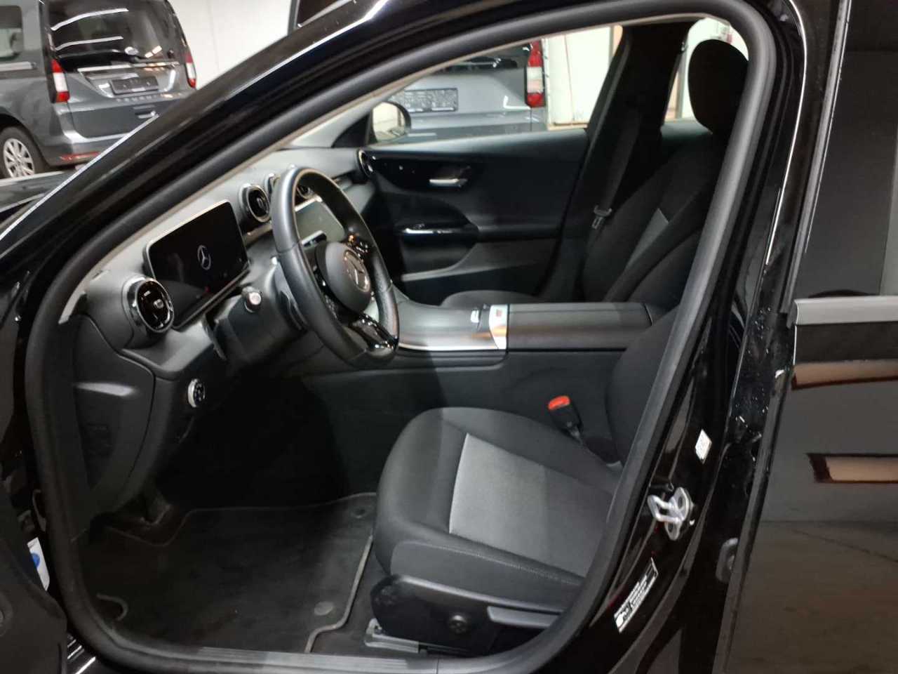 Mercedes-Benz C 180 T 9G-TRONIC 7