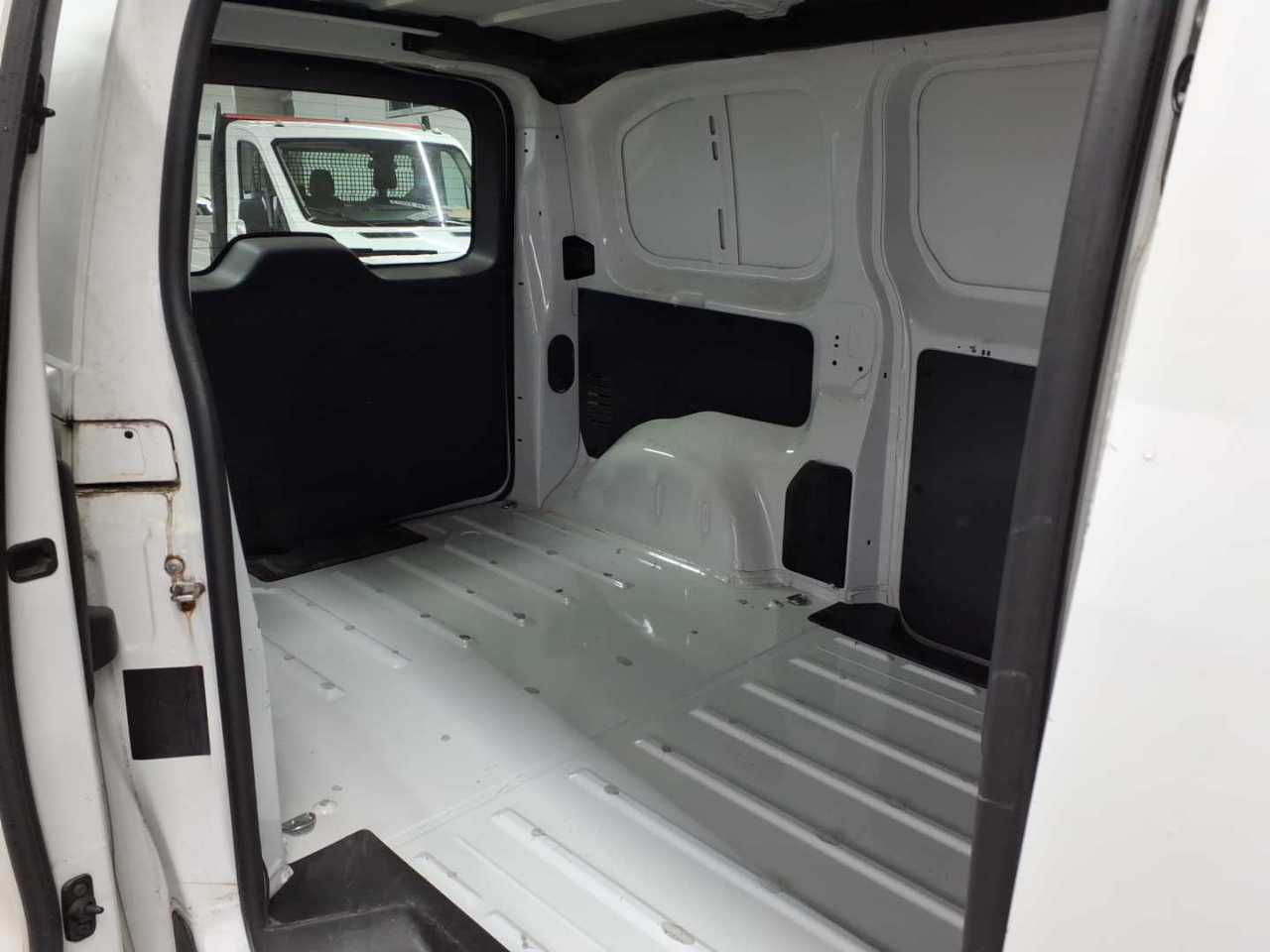 Opel Vivaro 2.0 D Cargo M Autm. Edition 14