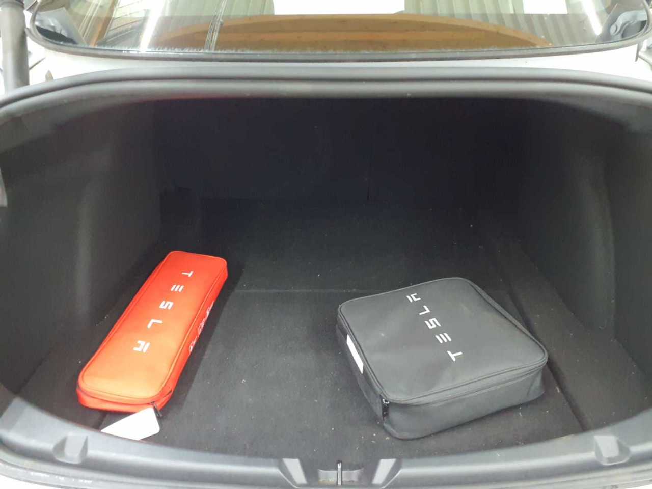 Tesla Model 3 Langstreckenbatt. Allradantrieb Dual Motor 15