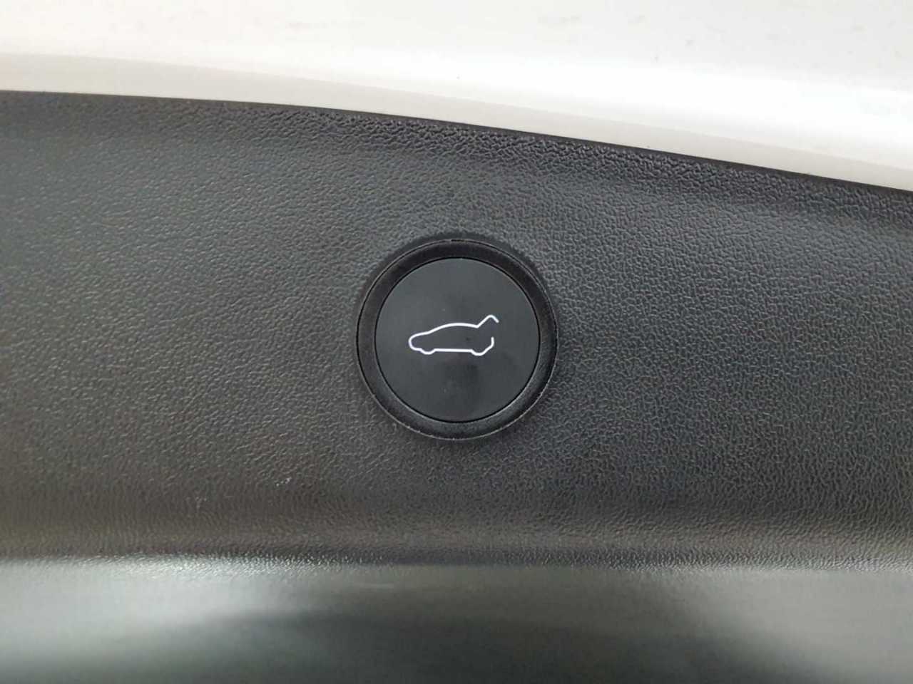 Tesla Model 3 Langstreckenbatt. Allradantrieb Dual Motor 17