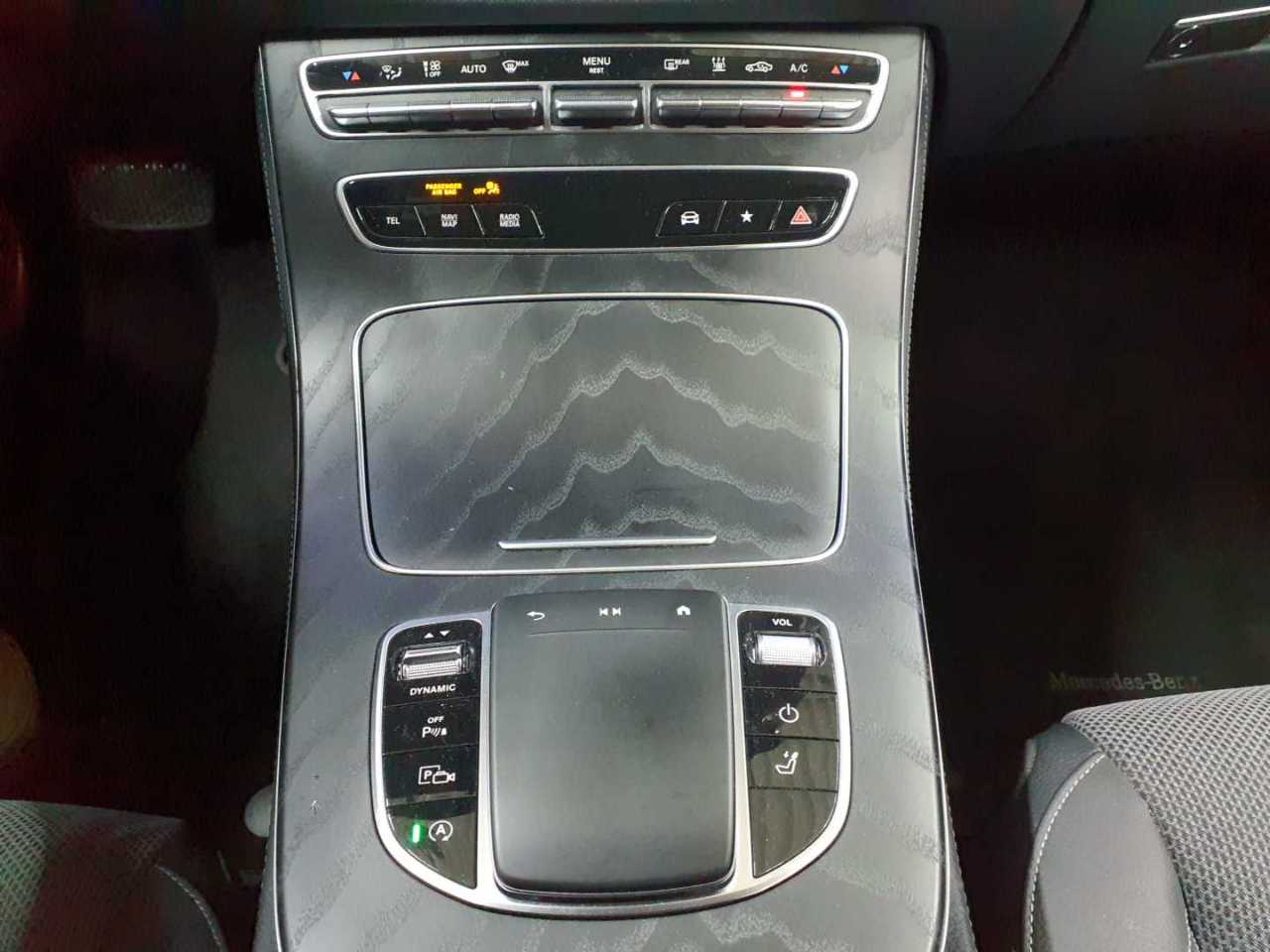 Mercedes-Benz E 300 d 4Matic T 9G-TRONIC Avantgarde 10