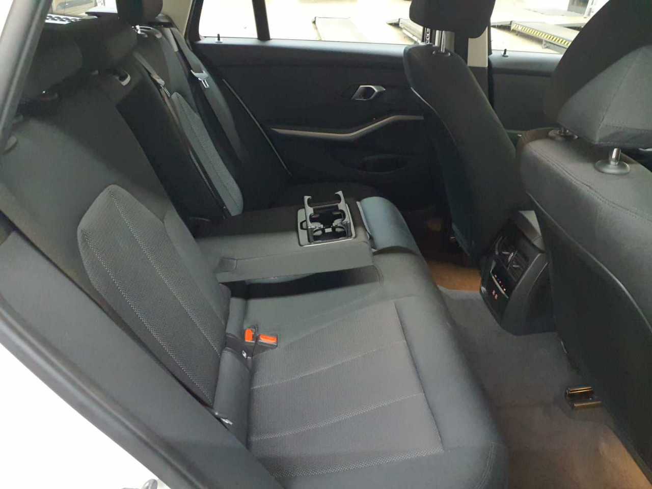 BMW 320d Touring xDrive Aut. 13