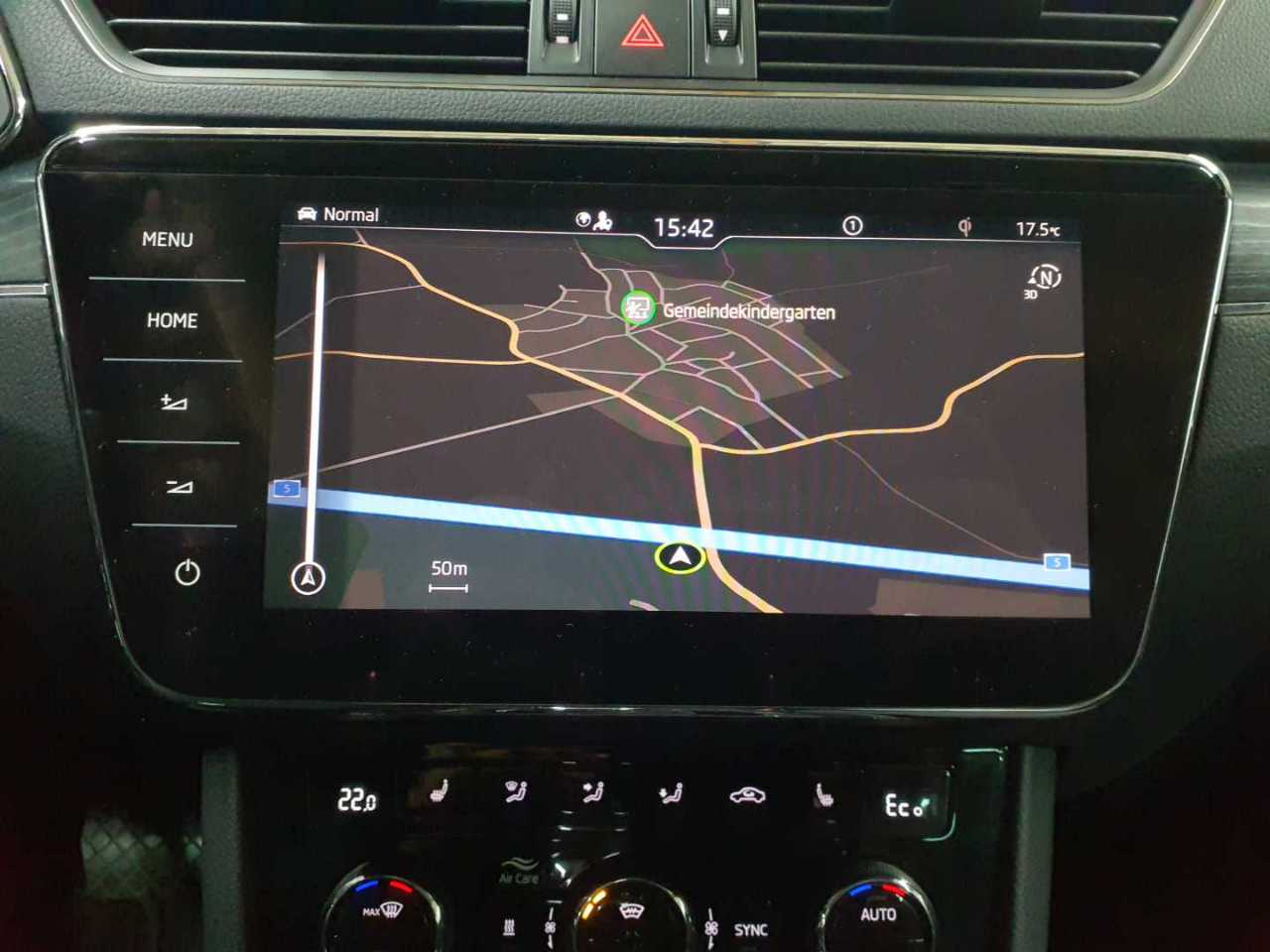 Skoda Superb Combi 1.4 TSI iV DSG Style 12