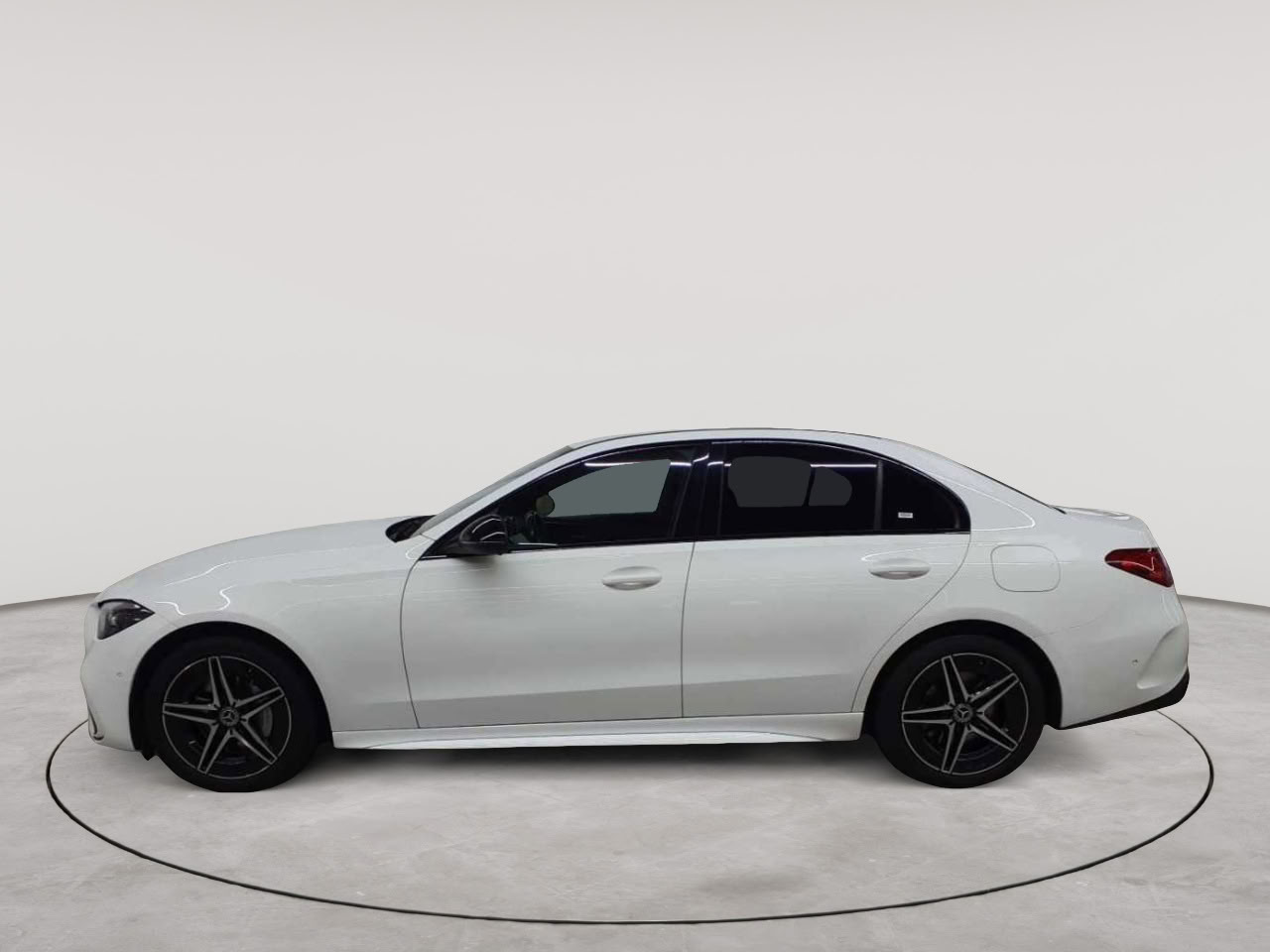 Mercedes-Benz C 300 e 9G-TRONIC AMG Line 6