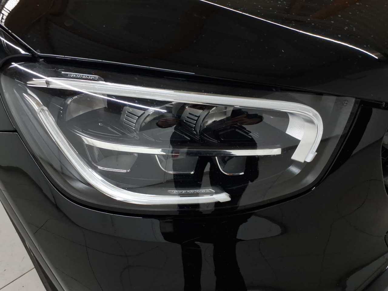 Mercedes-Benz GLC 200 d 4Matic 9G-TRONIC Exclusive 17