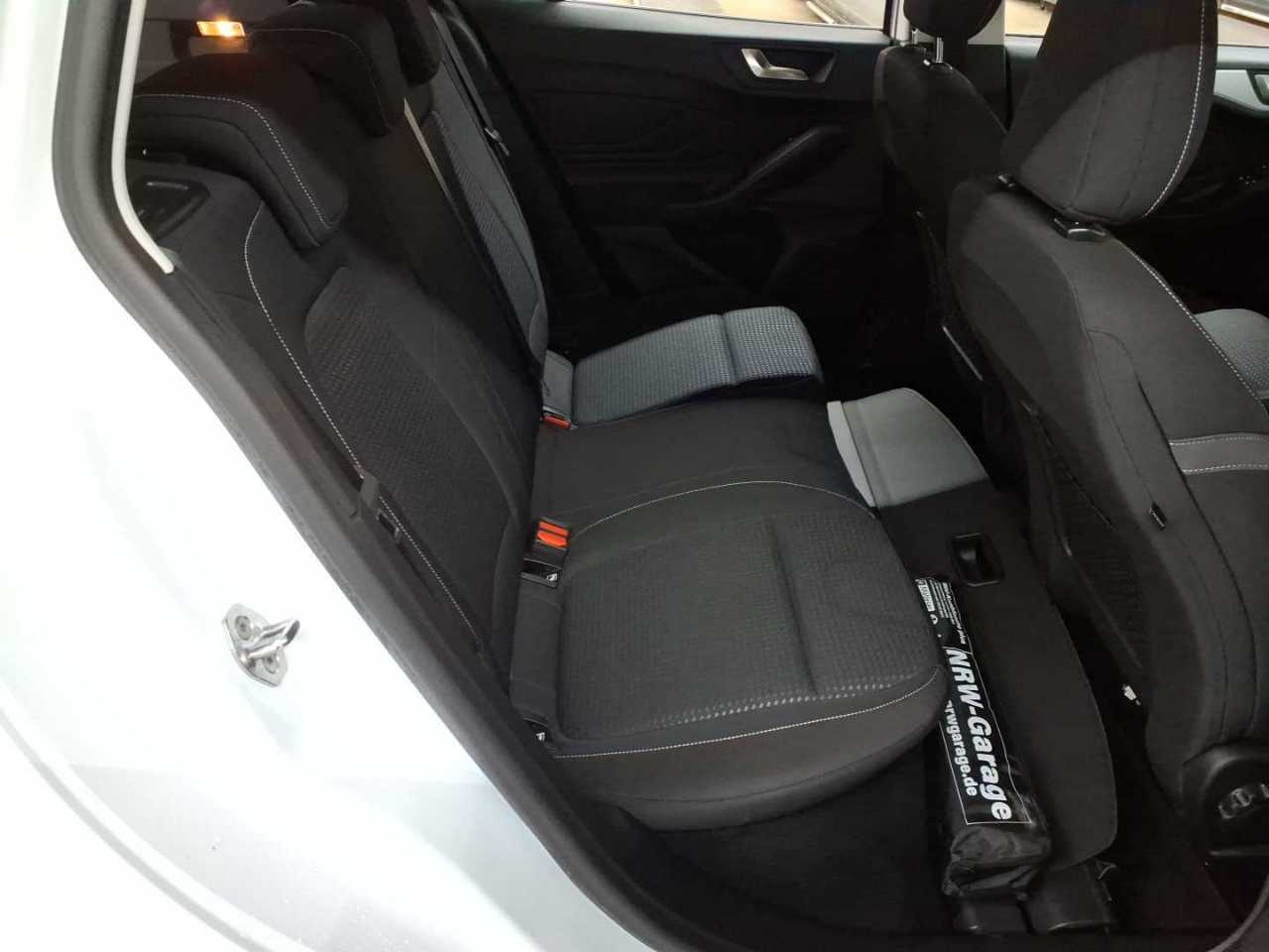 Ford Focus Turnier 1.0 EcoBoost Start-Stopp-System COOL&CONNECT 14