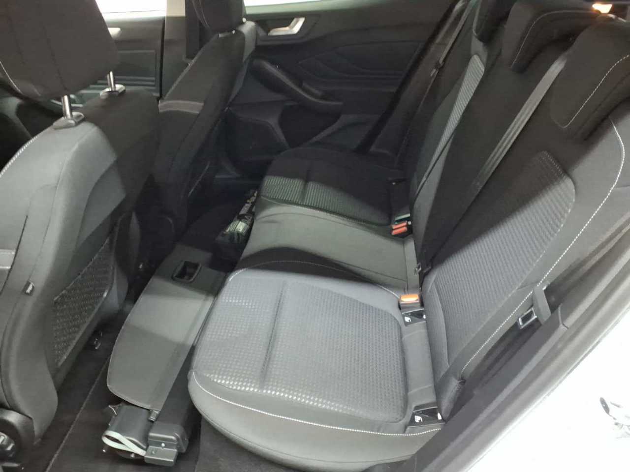 Ford Focus Turnier 1.0 EcoBoost Start-Stopp-System COOL&CONNECT 13