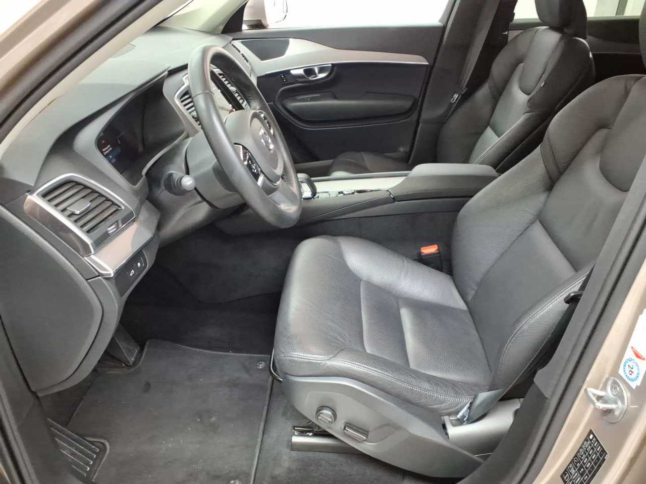 Volvo XC90 T8 AWD Recharge Core 7