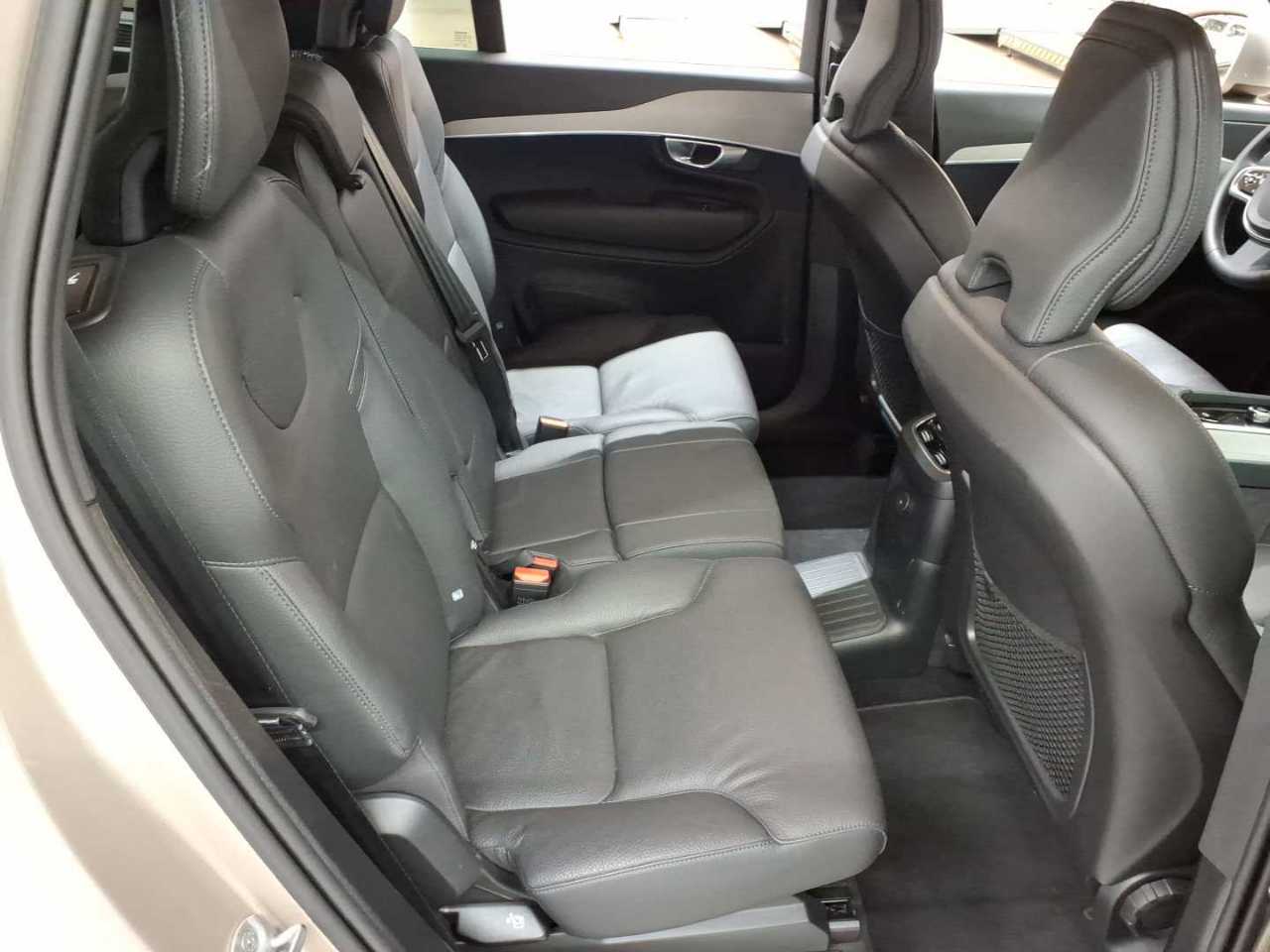 Volvo XC90 T8 AWD Recharge Core 14