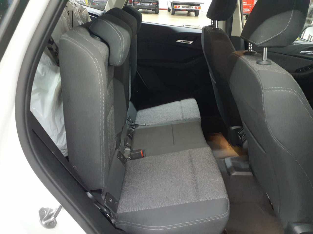 BMW 218d Active Tourer Aut. 13