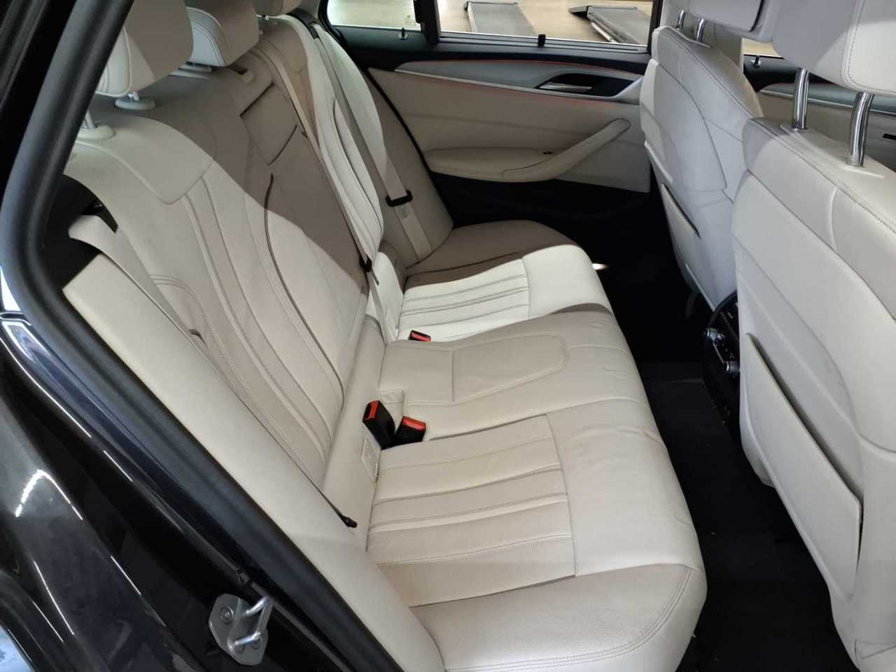 BMW 520d xDrive Touring Aut. 14
