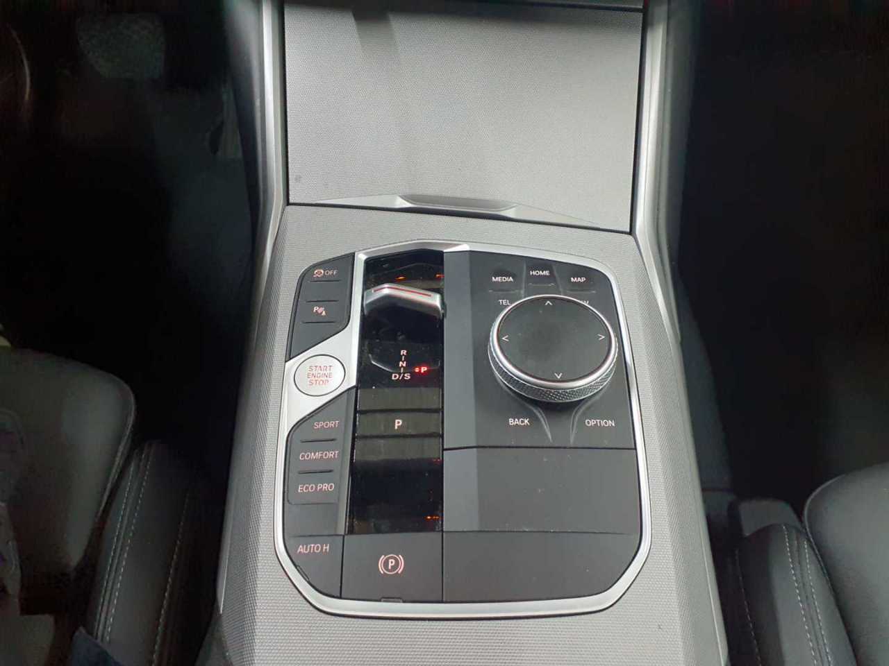 BMW 318d Aut. 10