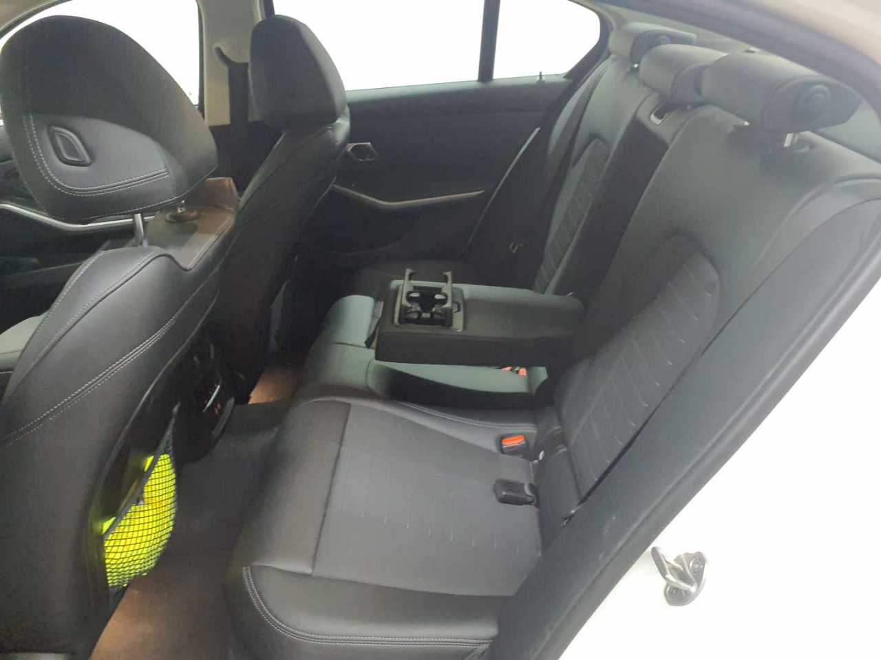 BMW 318d Aut. 14