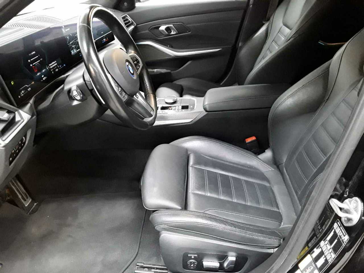BMW 330e Touring xDrive Aut. 7