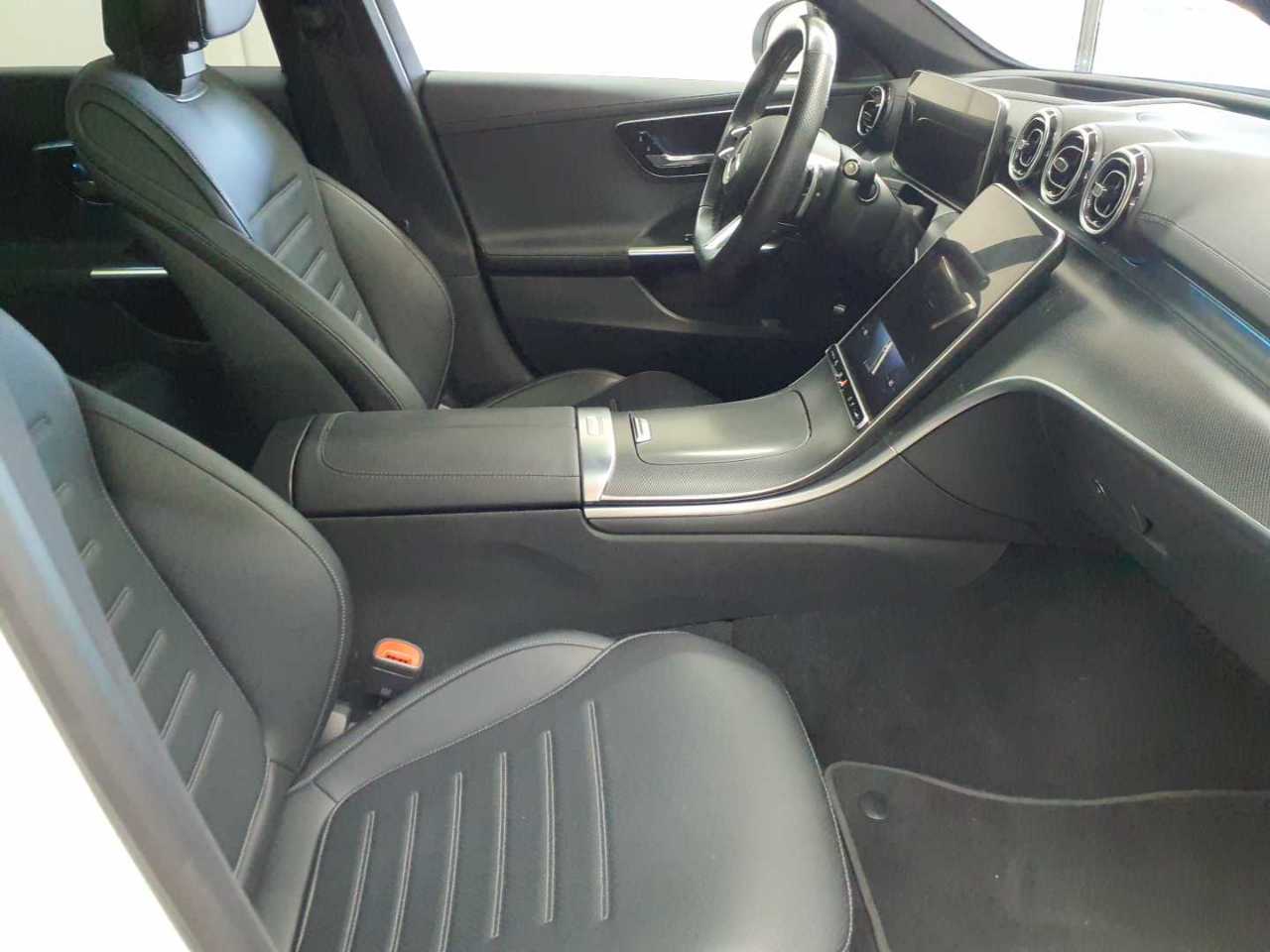 Mercedes-Benz C 200 T 9G-TRONIC AMG Line 8