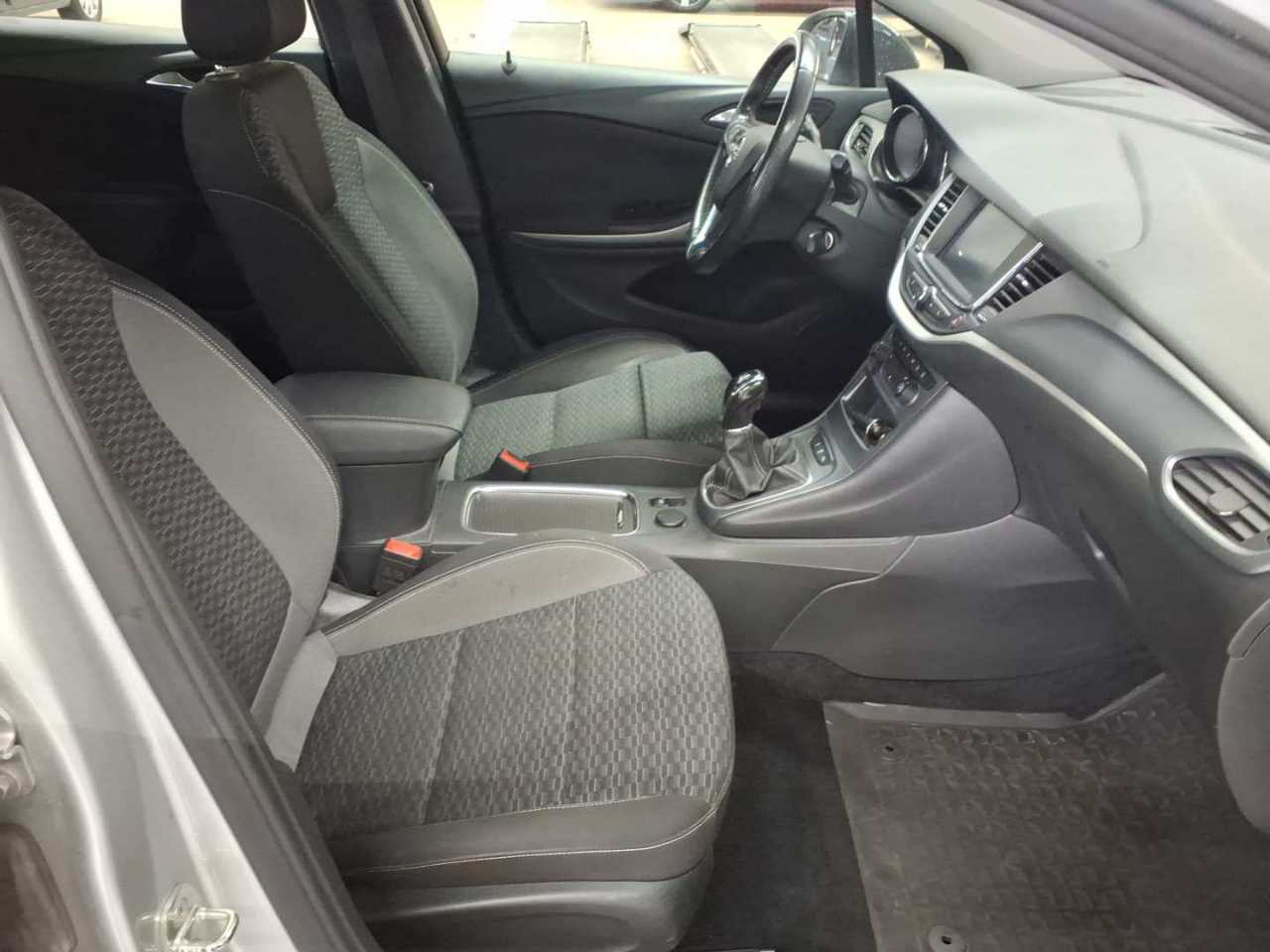 Opel Astra 1.2 Turbo Start/Stop Sports Tourer Edition 8