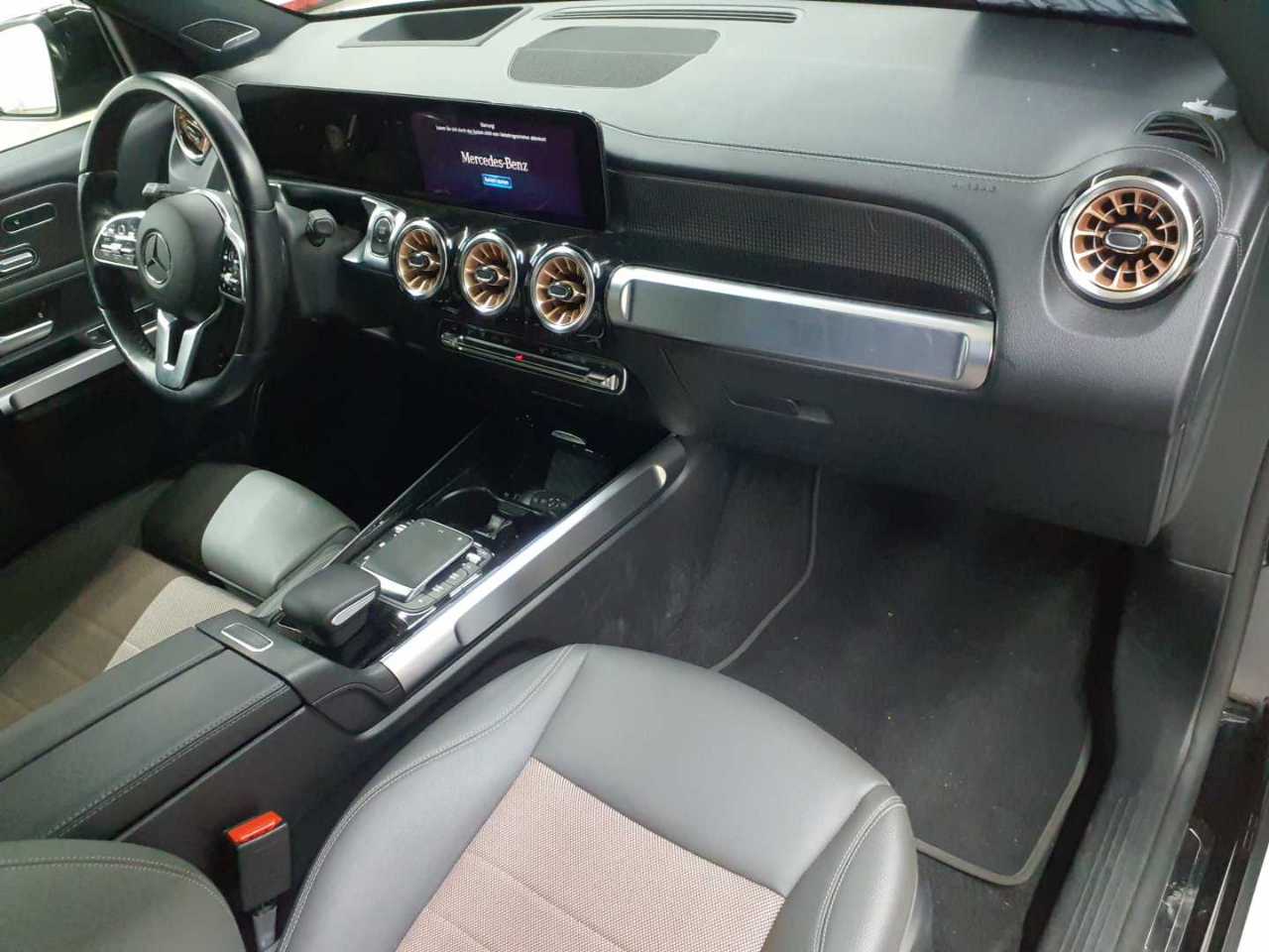 Mercedes-Benz EQB 250 Electric Art 9