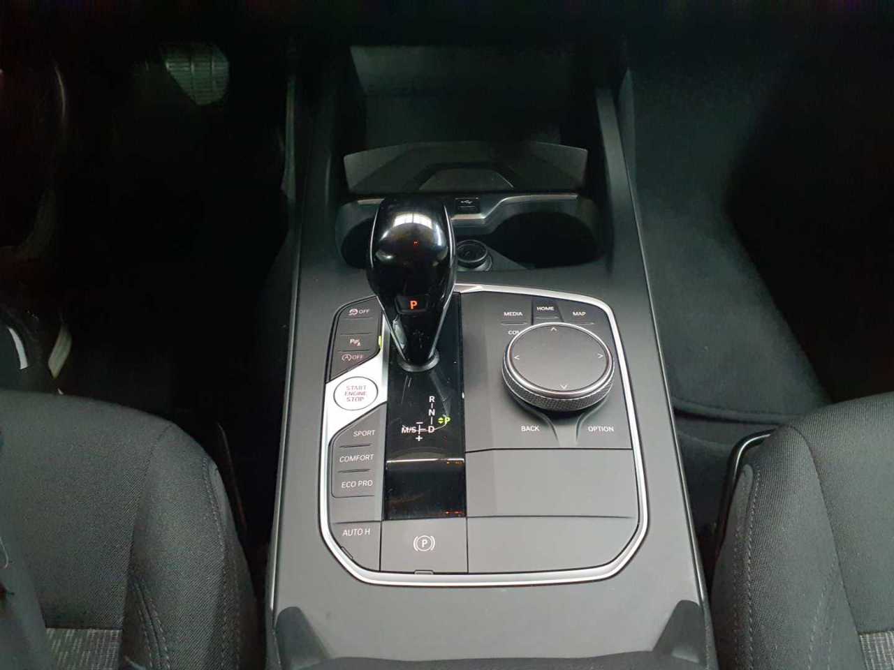 BMW 118i Aut. Advantage 10