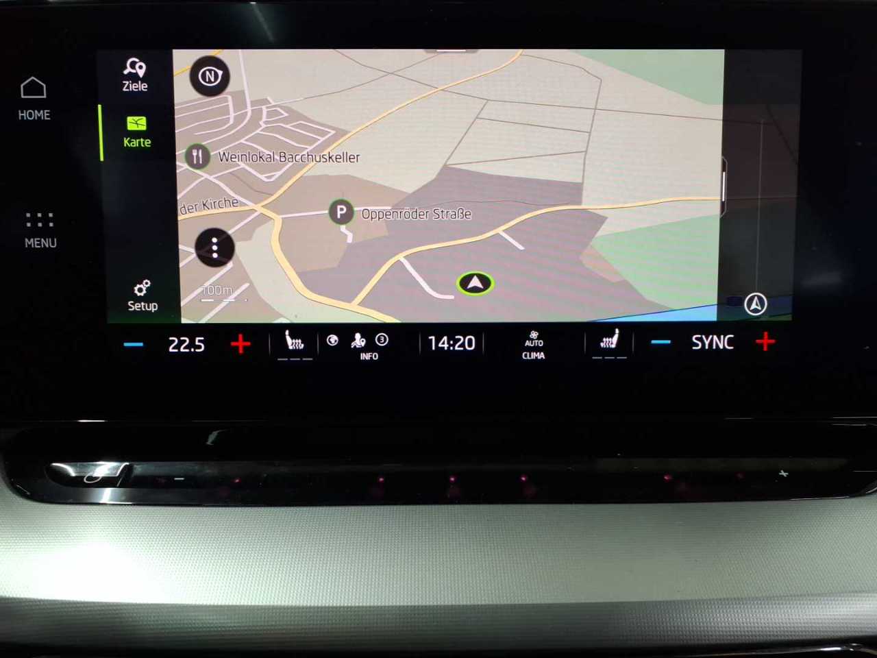 Skoda Octavia Combi 2.0 TDI DSG First Edition 12