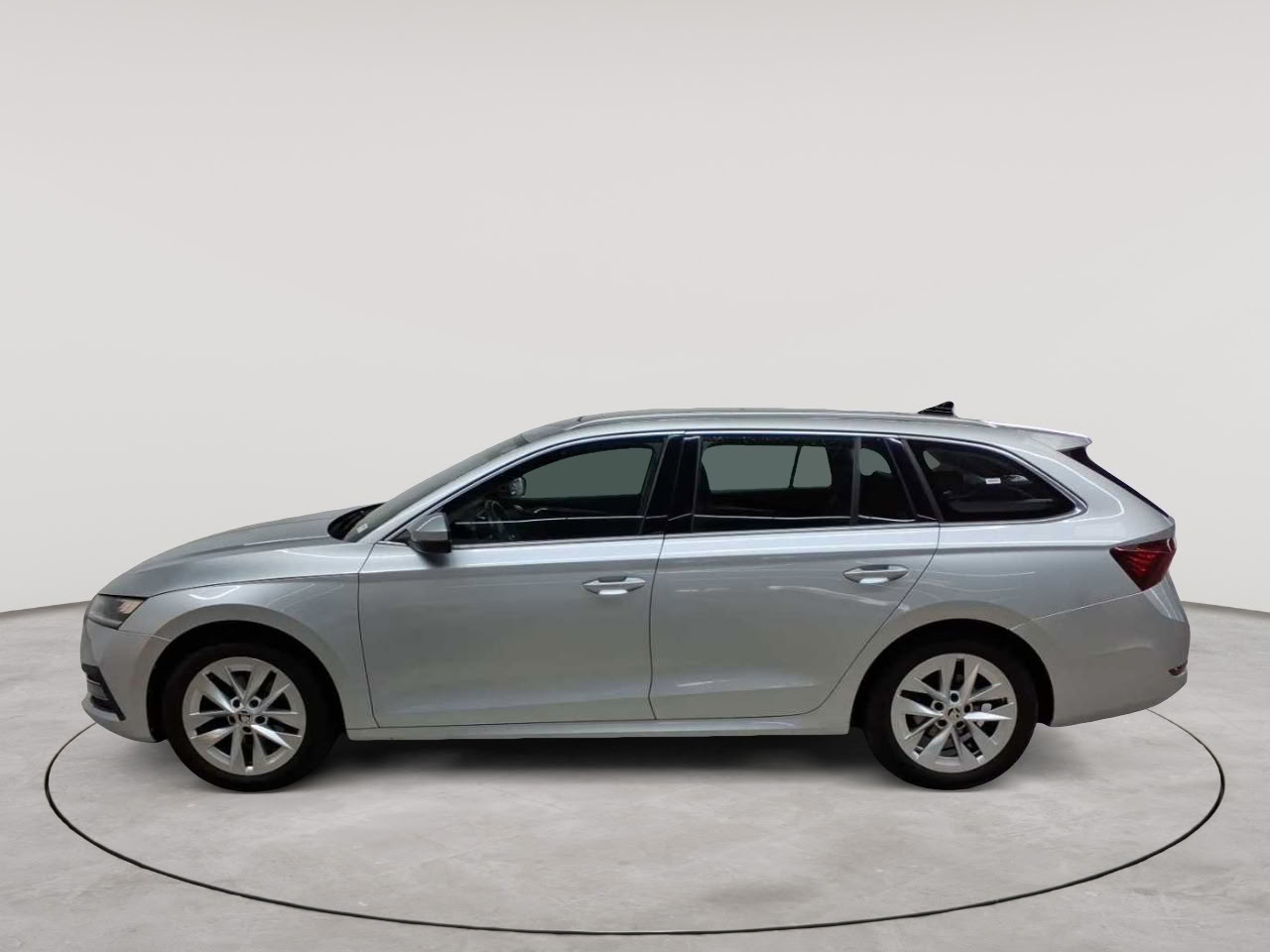 Skoda Octavia Combi 2.0 TDI DSG First Edition 6
