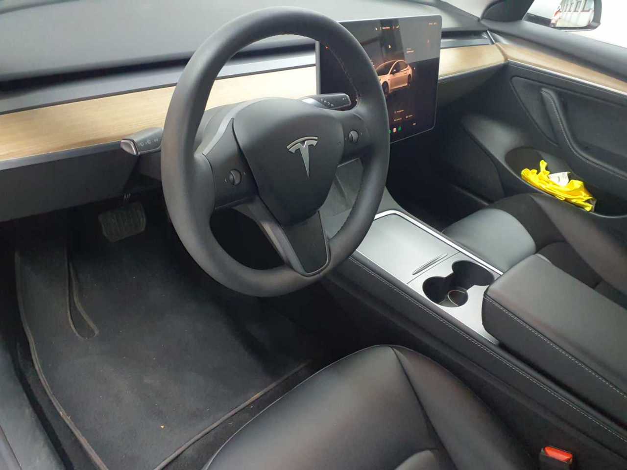 Tesla Model 3 RWD Hinterradantrieb 9