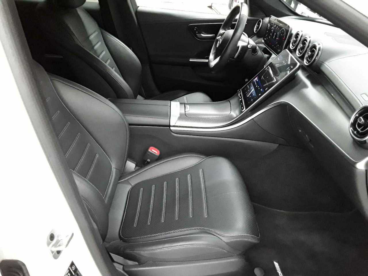 Mercedes-Benz C 300 d T 9G-TRONIC AMG Line 8