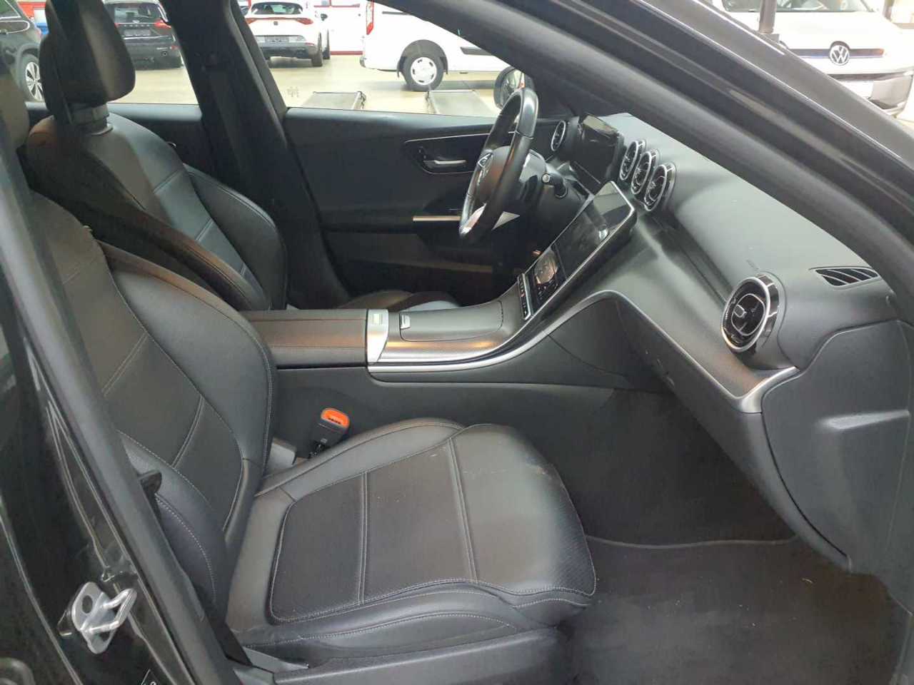 Mercedes-Benz C 300 e T 9G-TRONIC Avantgarde 7