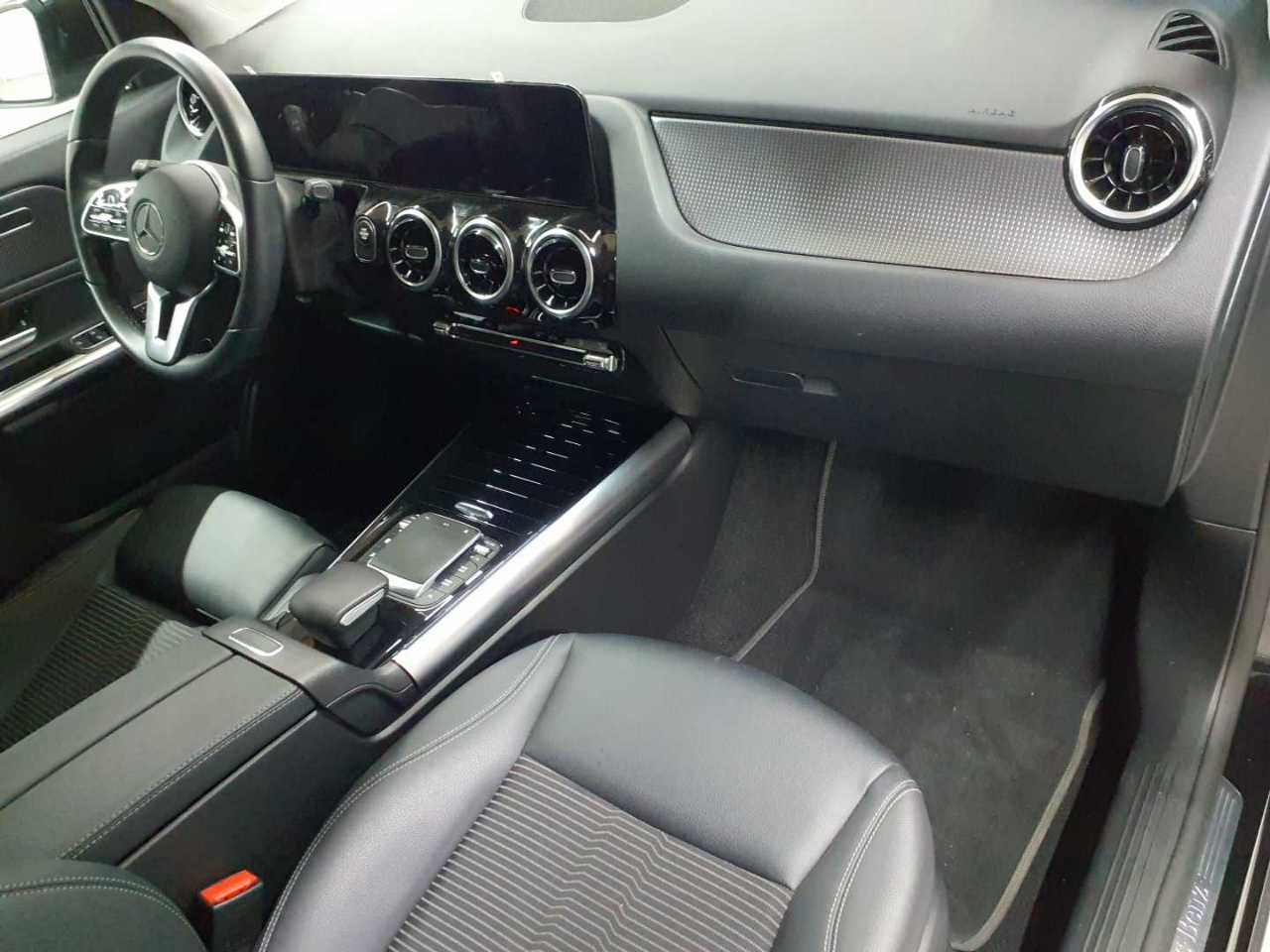 Mercedes-Benz GLA 250 e 8G-DCT Progressive 9
