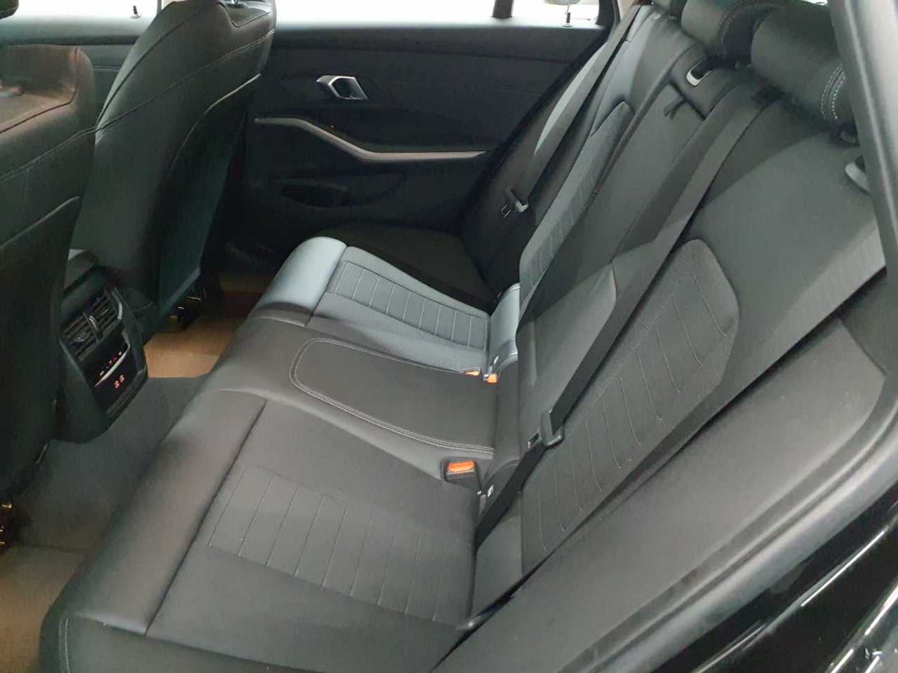 BMW 318d Touring Aut. 13