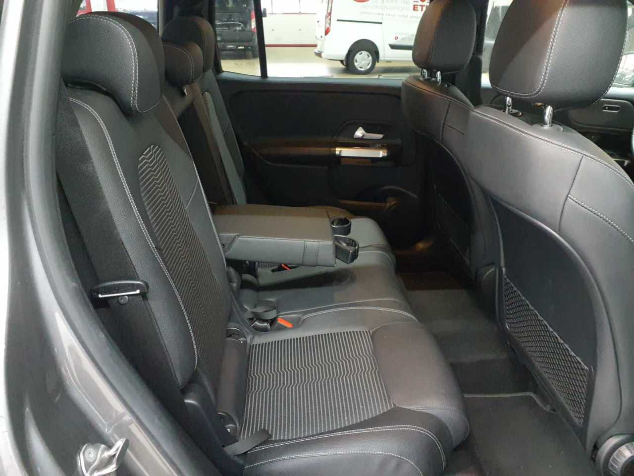 Mercedes-Benz GLB 200 d 8G-DCT Progressive 13