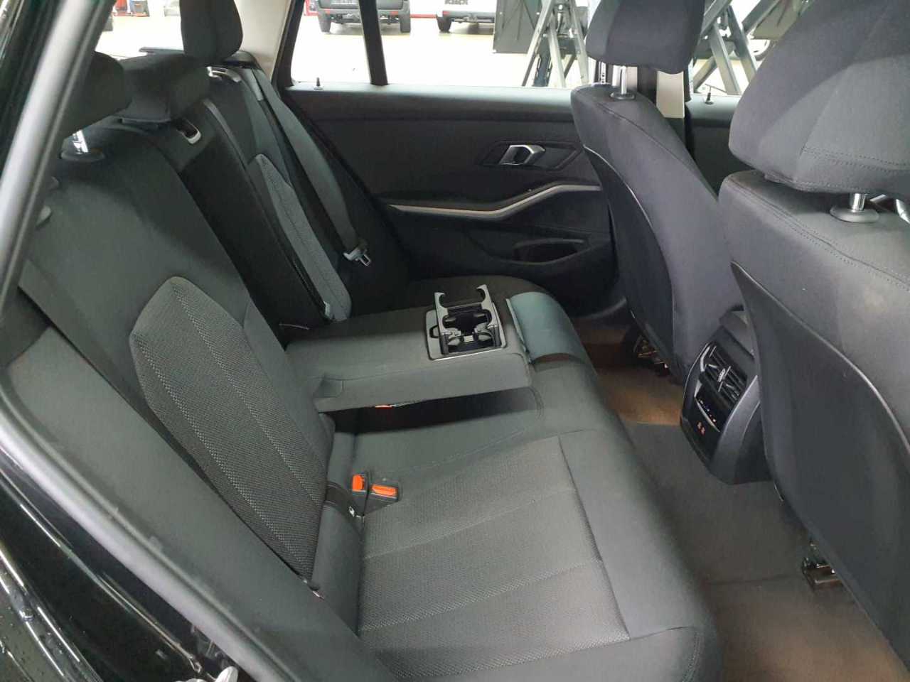 BMW 320e Touring Aut. 13