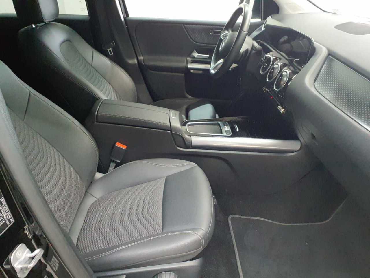 Mercedes-Benz B 200 7G-DCT Progressive Advanced 8